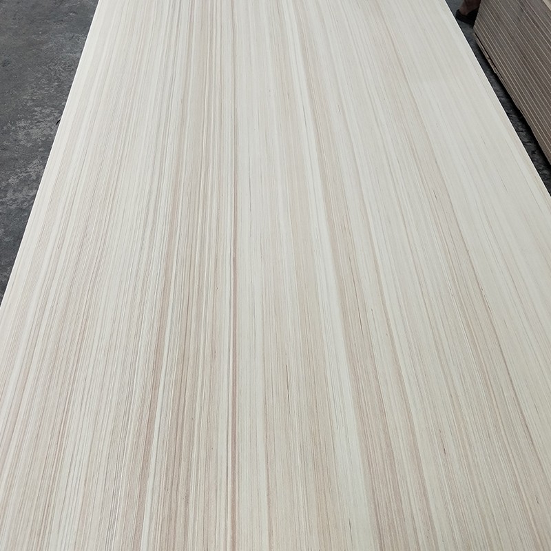 Engineered veneer plywood