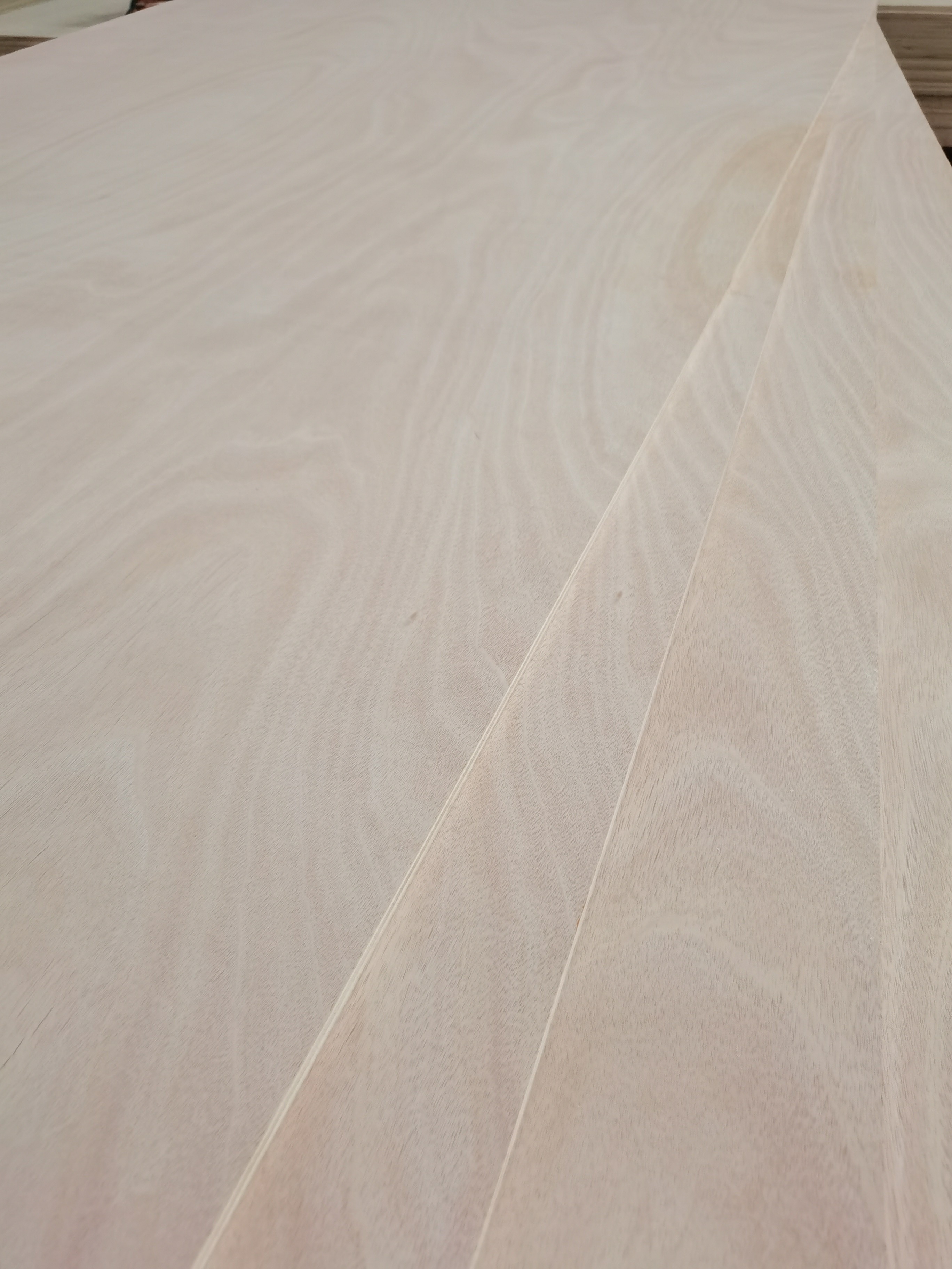 HARDWOOD PLYWOOD 