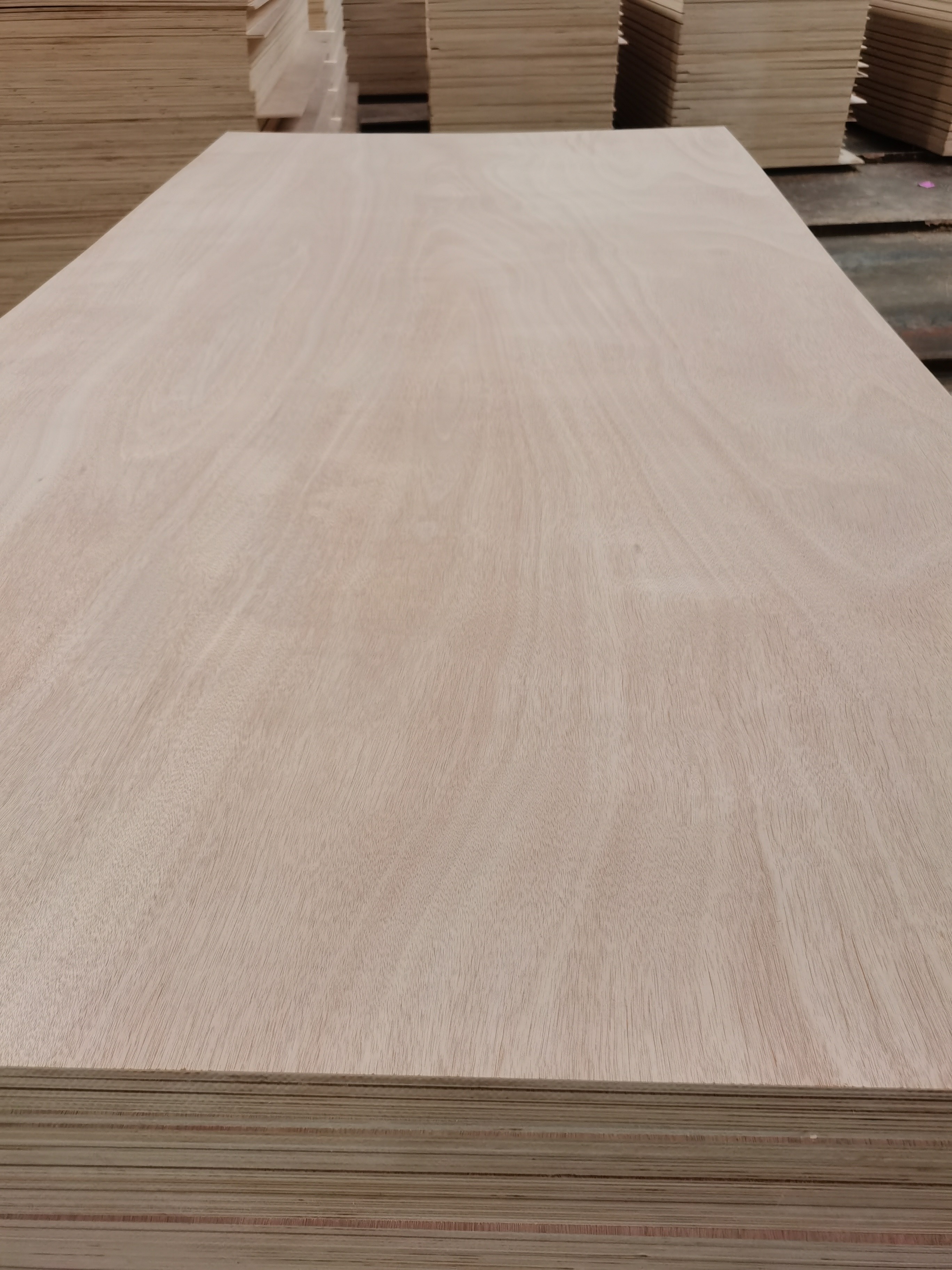 HARDWOOD PLYWOOD 