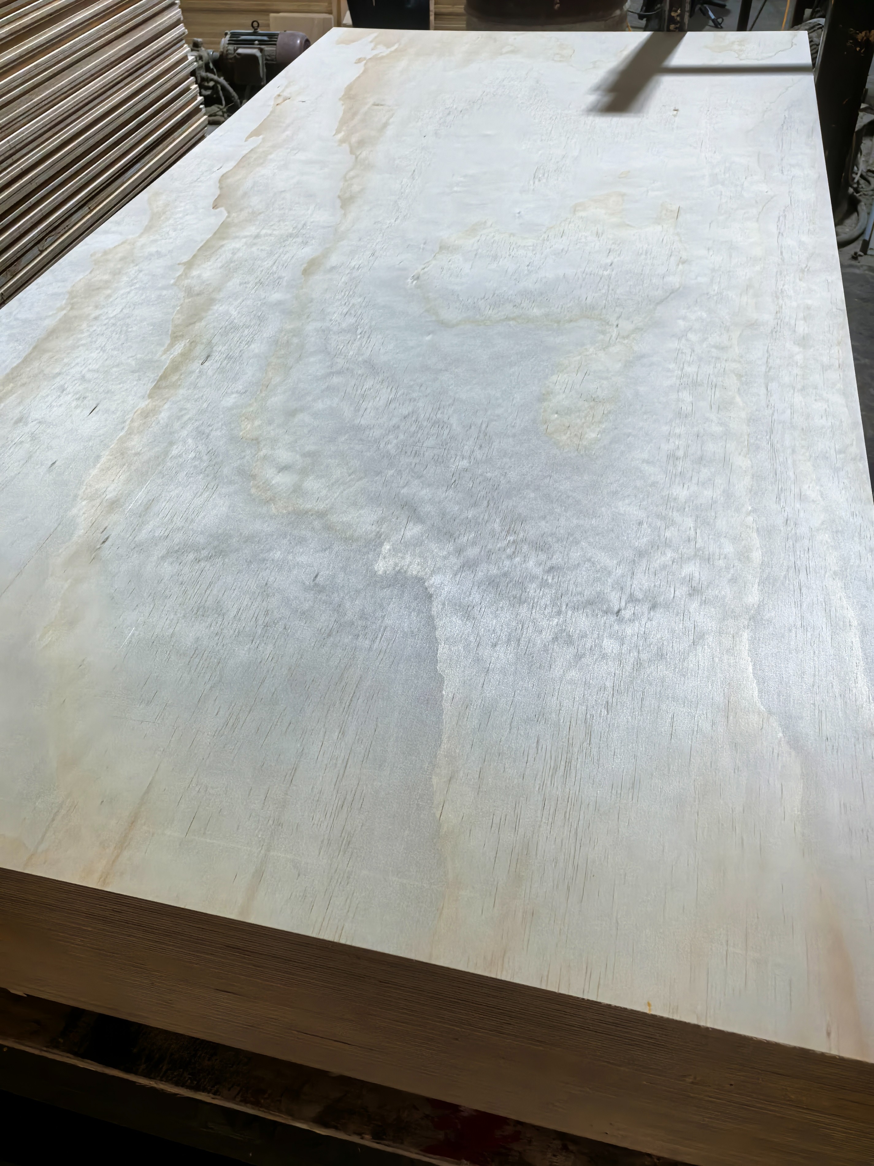 Pine Plywood with E1 Glue C/D Grade