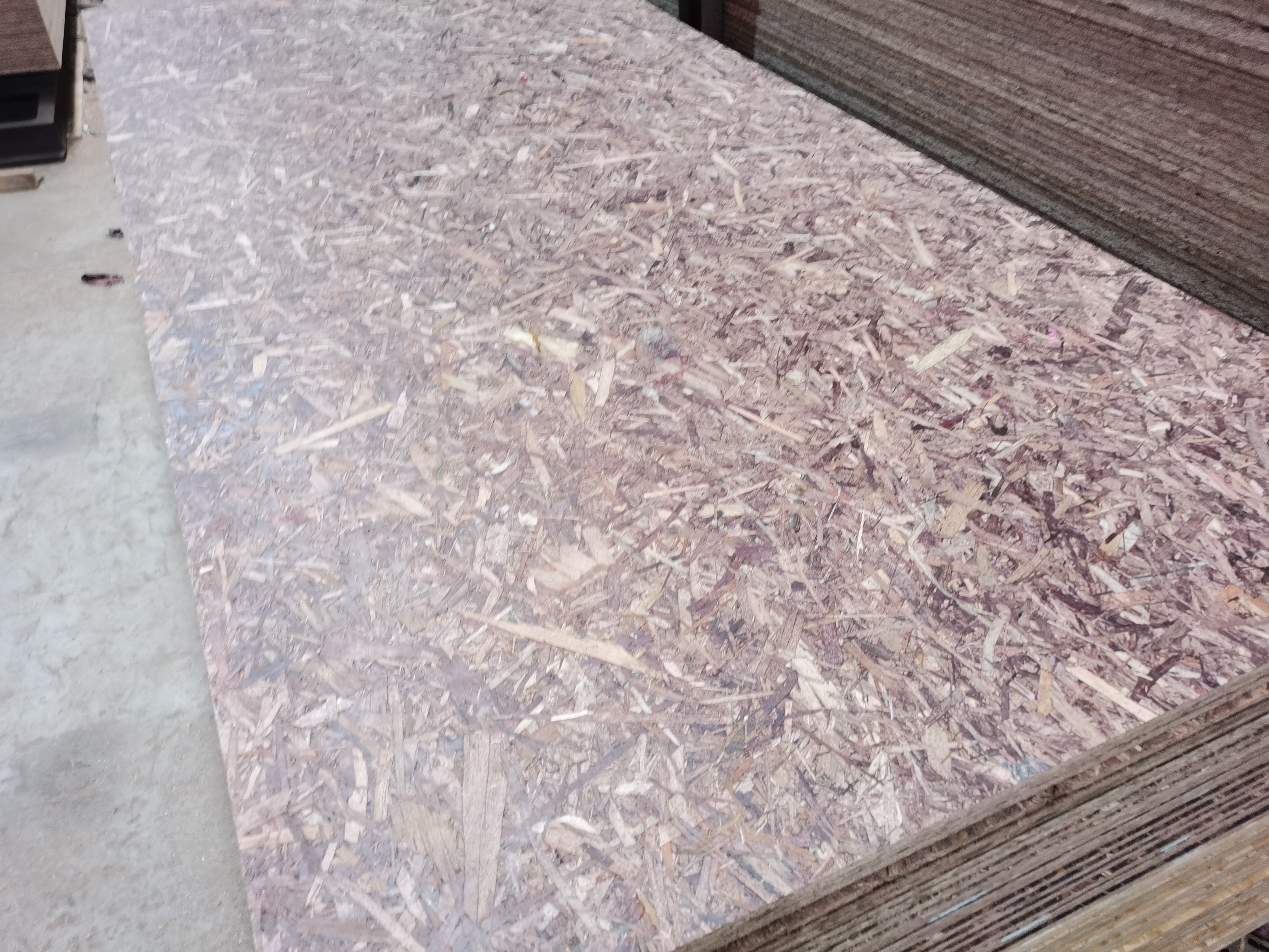 Waterproof OSB3 Oriented Strand Board Used for Construction (图7) Waterproof OSB3 Oriented Strand Board Used for Construction (图7)