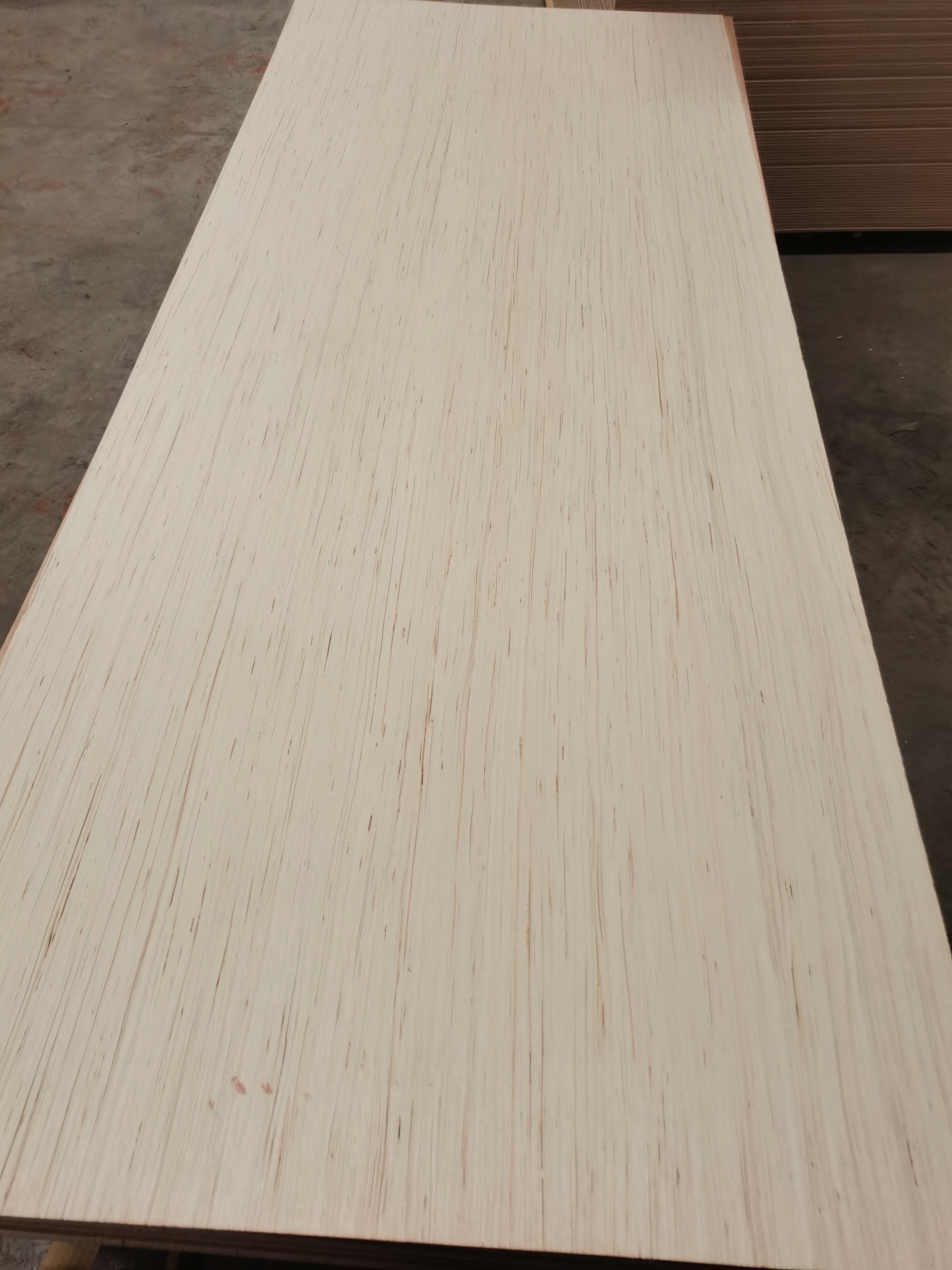 8mm Super okoume plywood for door (图2) 8mm Super okoume plywood for door (图2)